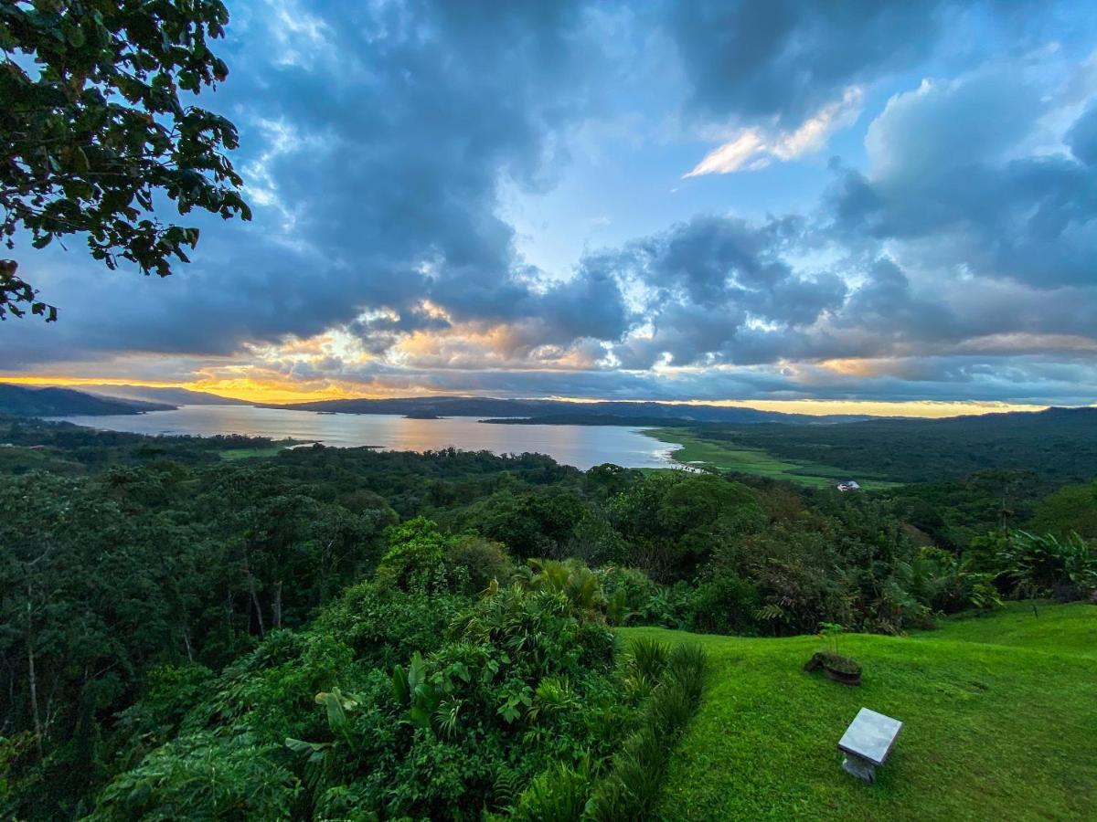 Retiro Del Lago Arenal Lodge El Castillo Luaran gambar